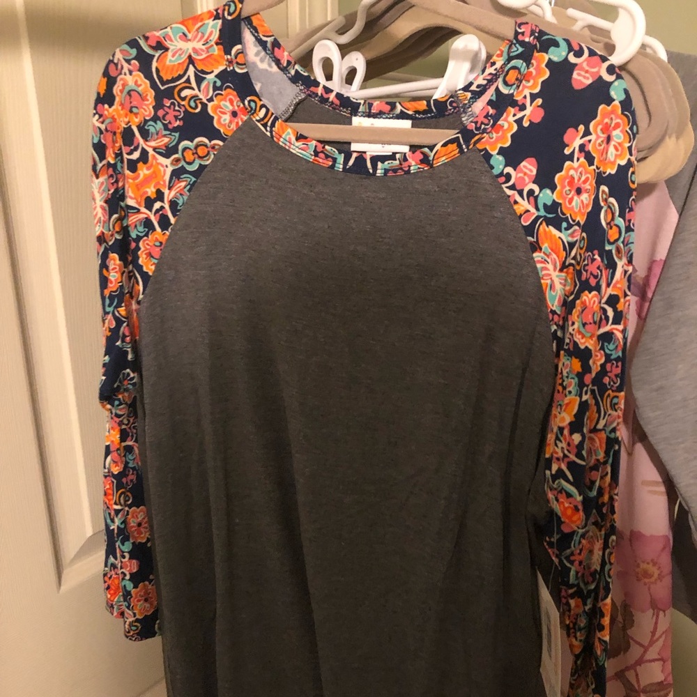 LuLaRoe Randy T-shirt